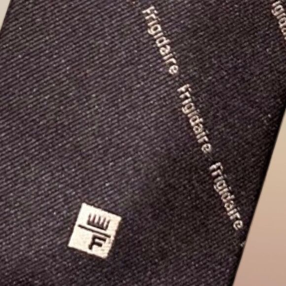 OOAK Vintage Frigidaire The President Poly/Silk Blend Brown Tie One of a Kind - Picture 3 of 5